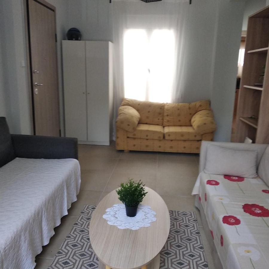 Central Town House 60M2**** Piræus Eksteriør billede