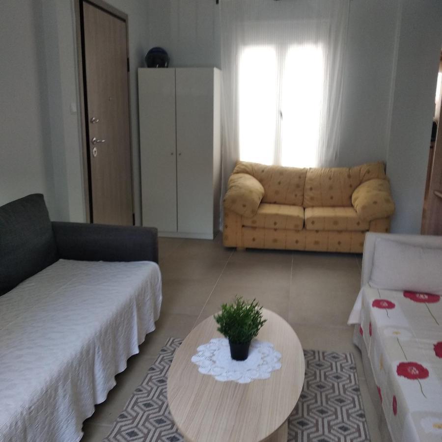 Central Town House 60M2**** Piræus Eksteriør billede