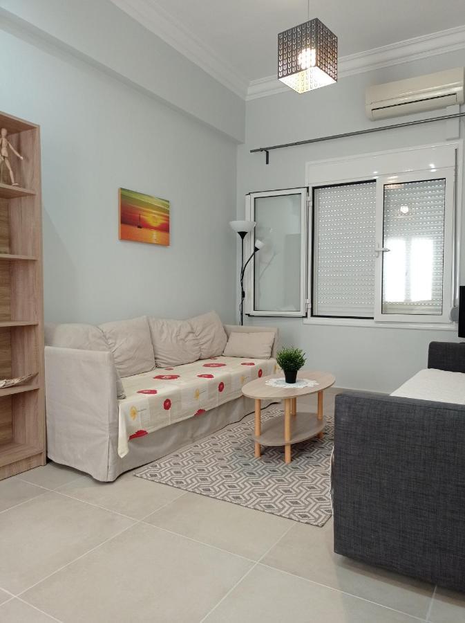 Central Town House 60M2**** Piræus Eksteriør billede